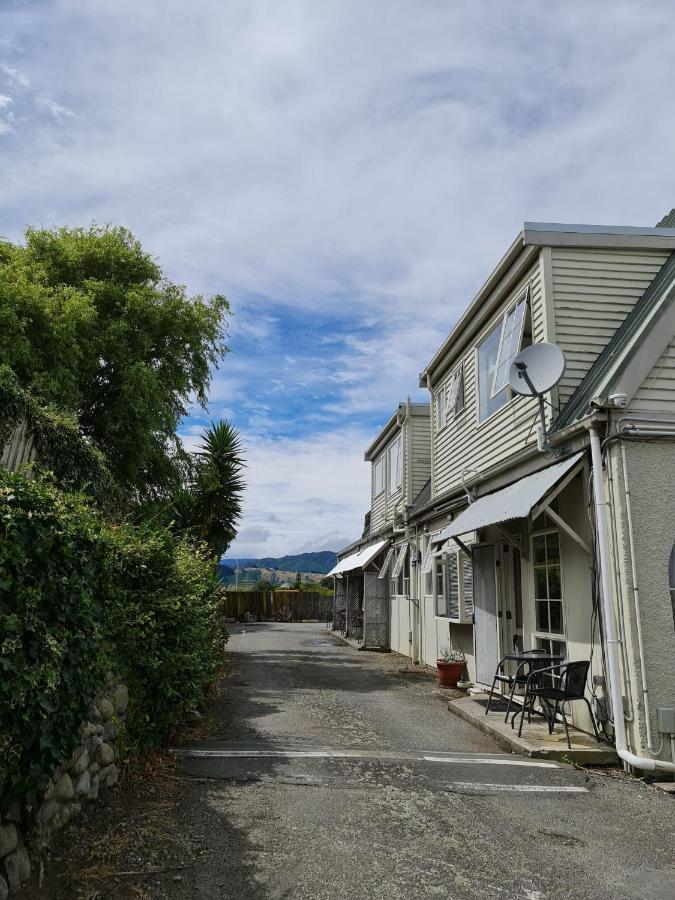 U Studios Paraparaumu Beach Екстериор снимка
